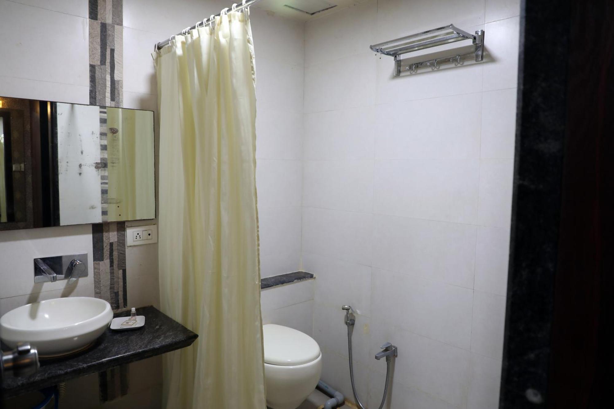 Hotel Pearls Aurangabad  Exterior photo