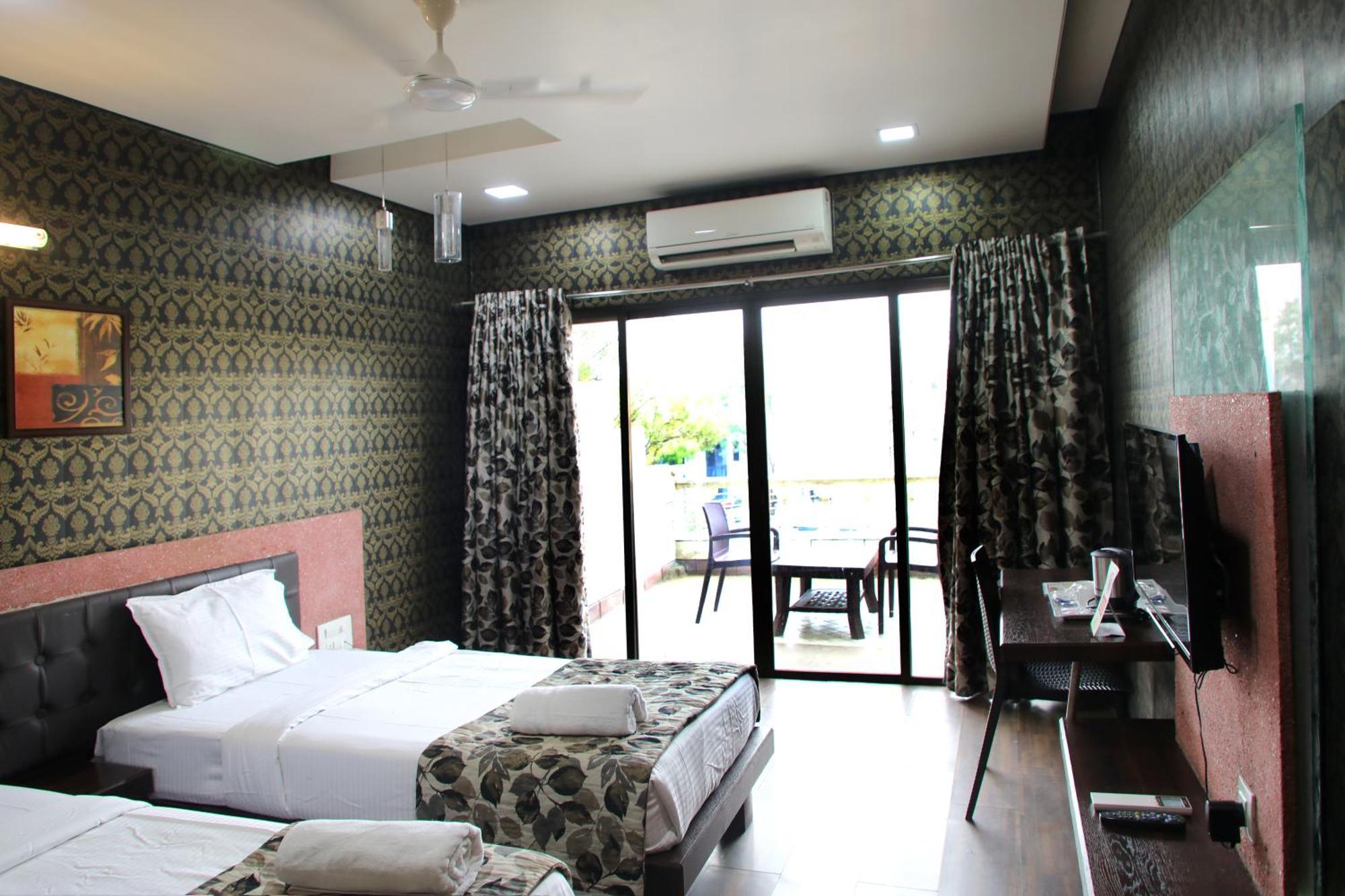 Hotel Pearls Aurangabad  Exterior photo