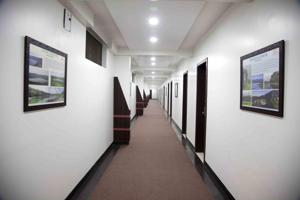 Hotel Pearls Aurangabad  Exterior photo