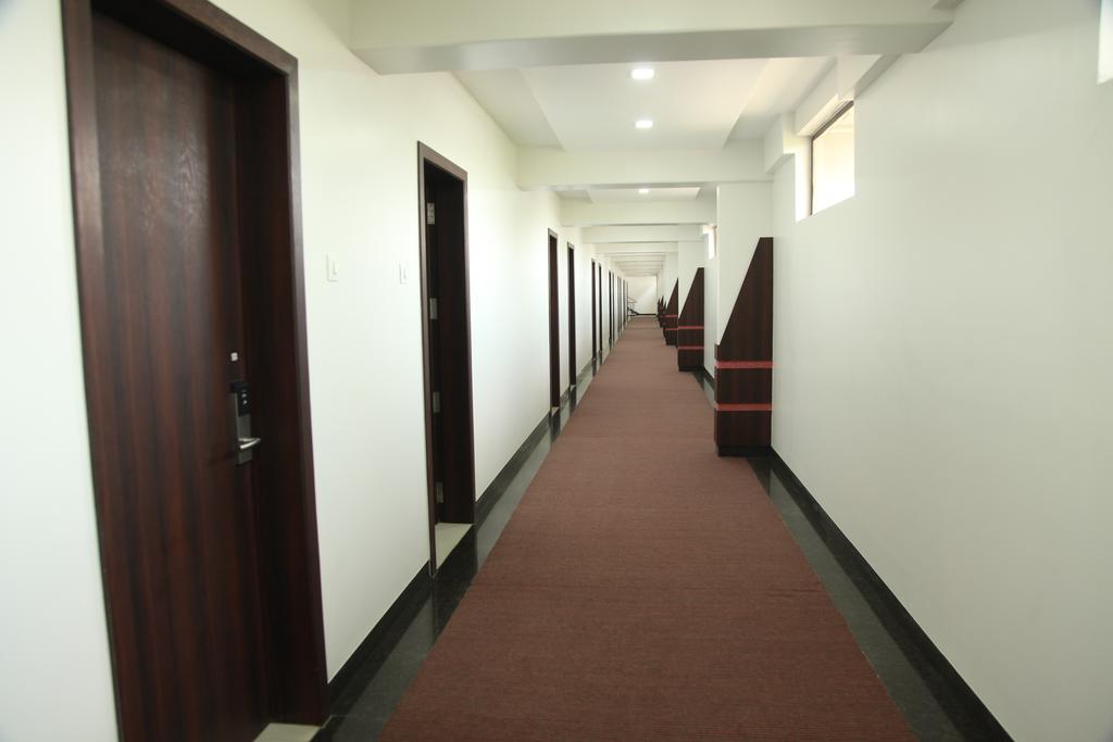 Hotel Pearls Aurangabad  Exterior photo